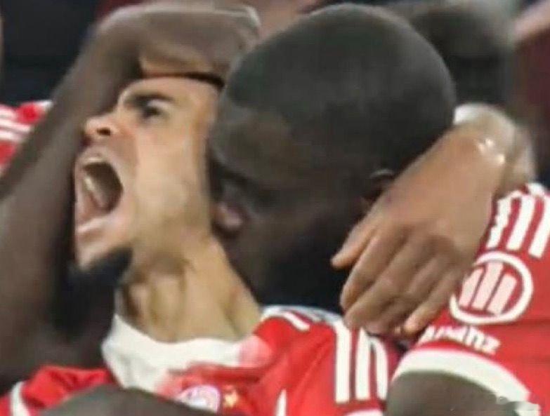 🚨🚨🚨烏帕梅卡諾，放開那個哥倫比亞男孩❗❗❗