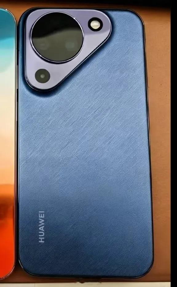 网传的华为Pura 90标准版确实不好看，那个大圆有说用nova15改的外观，这