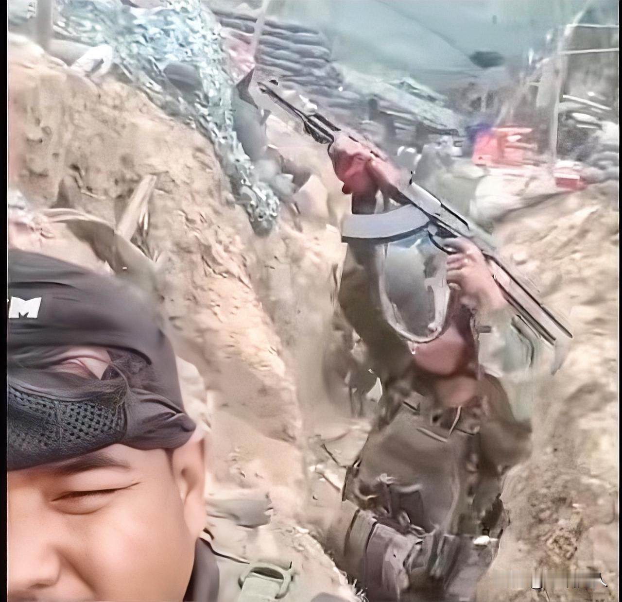 士兵朝天射击这正常吗？这么一种战法怎么能够取得胜利呢？
在俄乌战场，中东战场和现