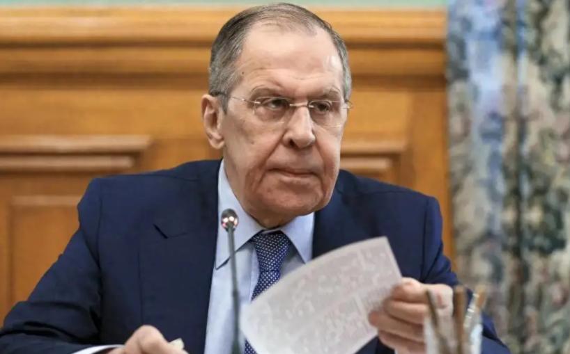 拉夫罗夫说了句大实话。

他认为，美国怕俄罗斯，是因为俄罗斯在全球化上比美国玩得