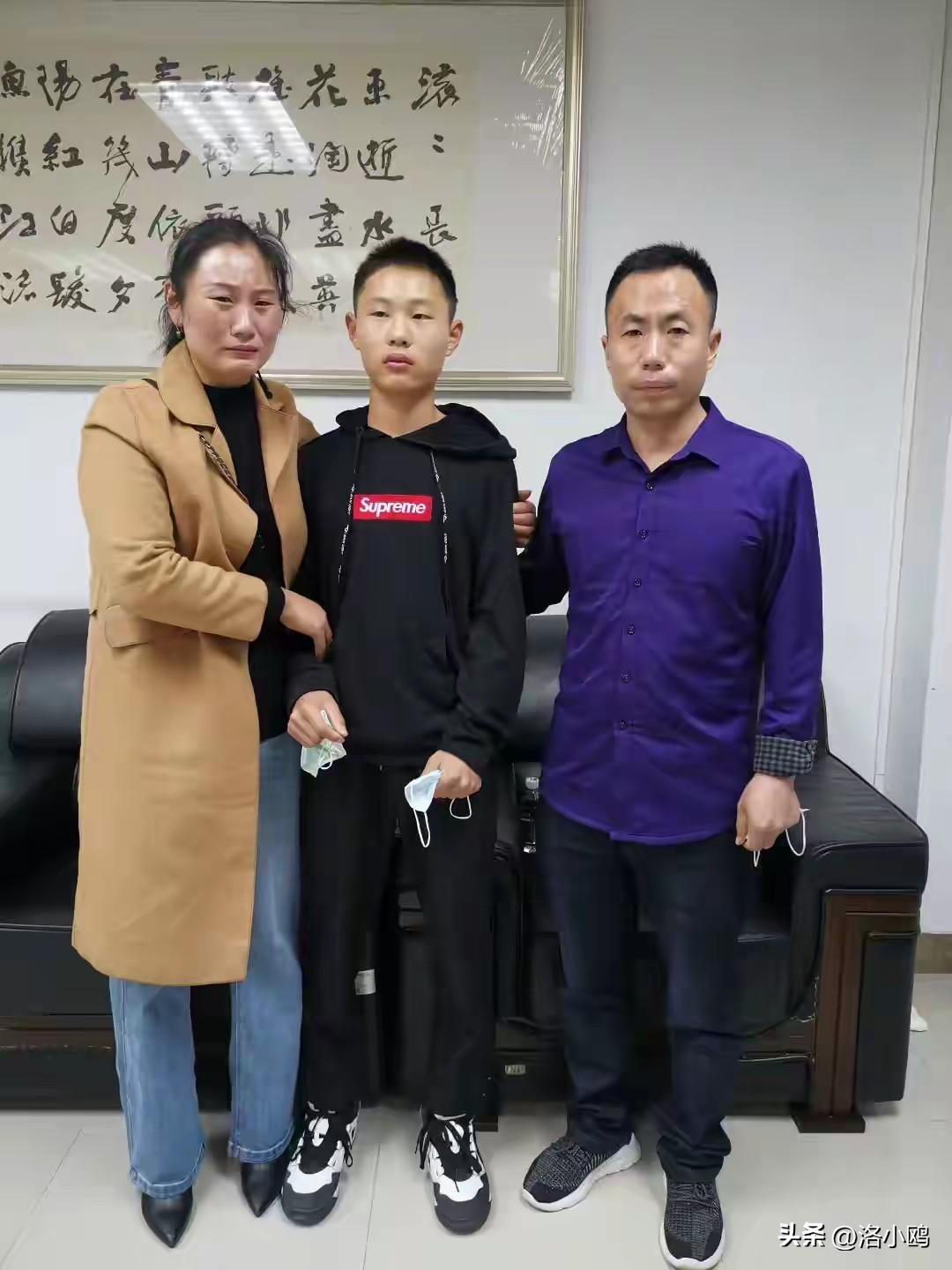 这一天，他们等了10多年。
梅姨被抓到，最开心的不是我们网友，也不是被拐的儿童，