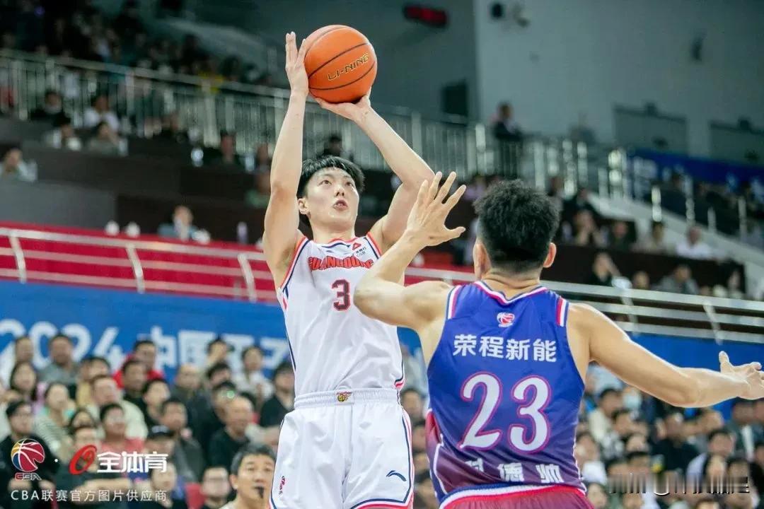 本赛季CBA常规赛之最：
1.得分最多的球队：山西队，场均111.0分
2.失分