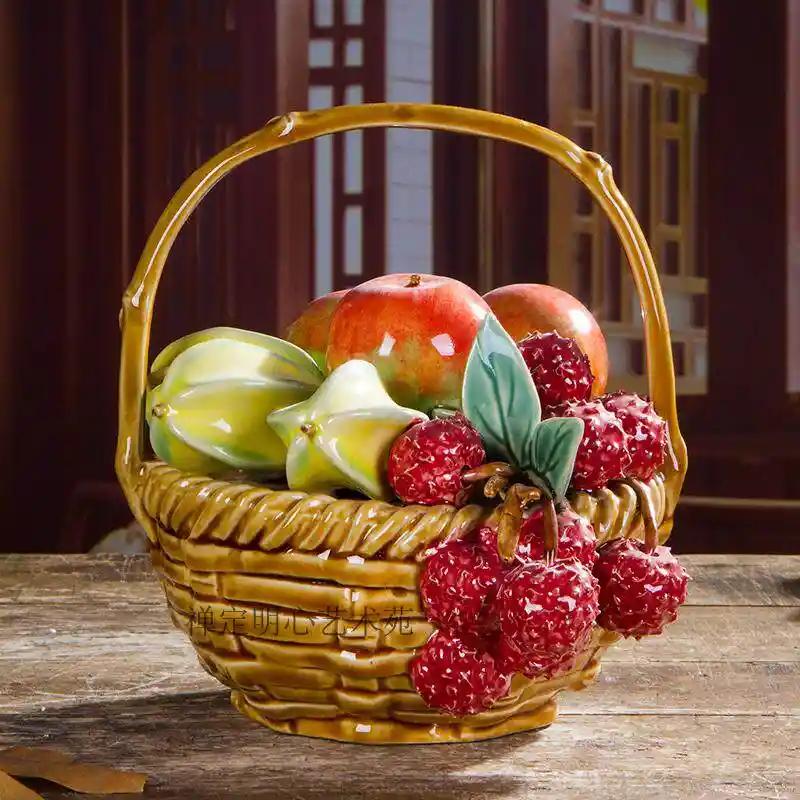 买医院门口的水果篮，仔细看看

医院门口的水果摊成排，吆喝声不断。

你买过这些