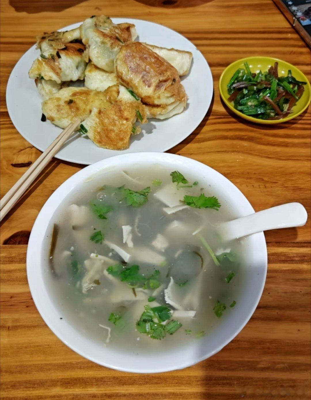 每天早起打卡济南早安，普通一餐最养人。 