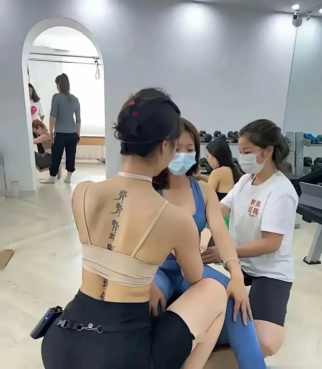 这个纹身是啥意思？一个字都没看懂…纹身生活碎片