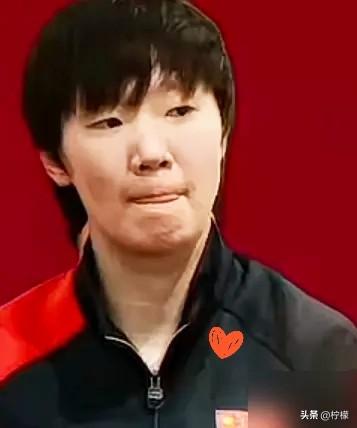 34万奖金到手，王曼昱转身就在机场“挥霍”了。

不是买奢侈品，也不是犒劳自己。