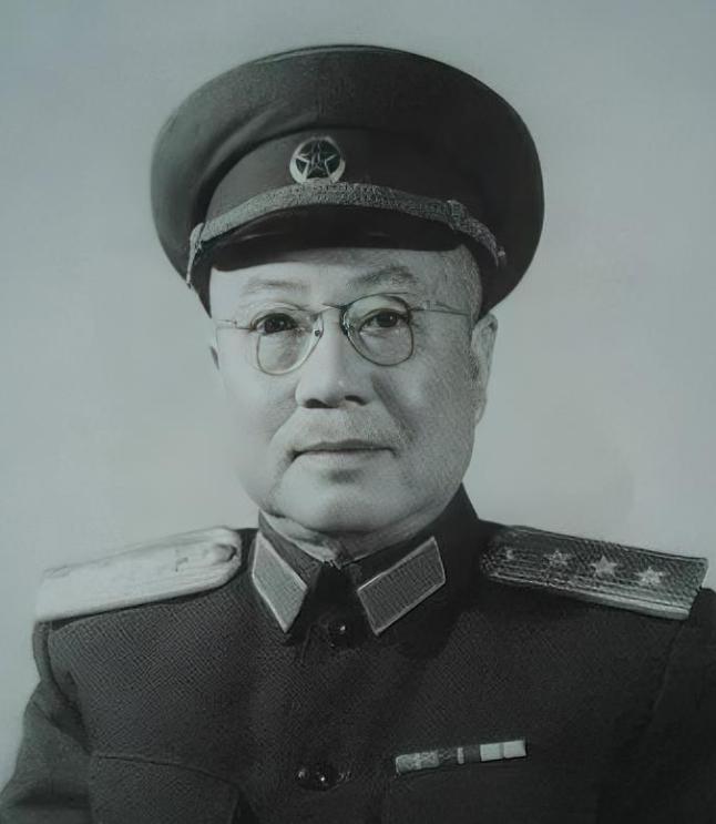 1946年，裁军期间，郭天民瞒着聂荣臻，私自将上万名本该复员的老兵留在部队，此事