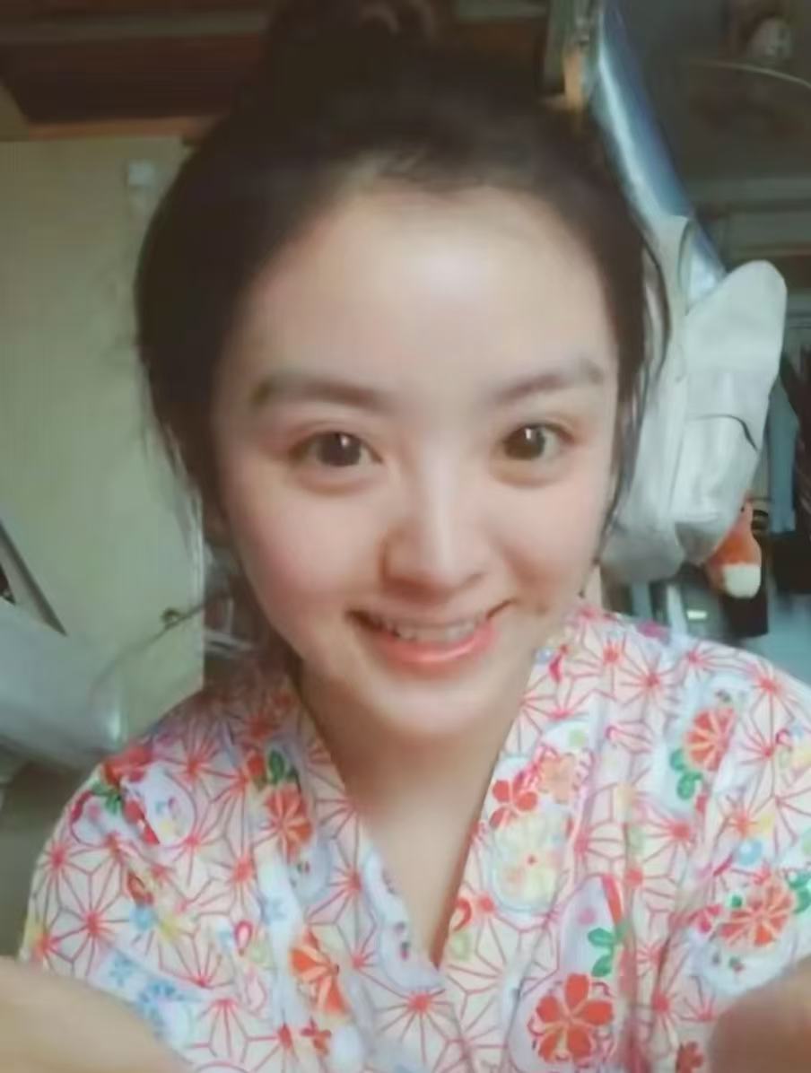 此女素人时期也如此萌萌哒，又是一张没见过的小田！ ​​​