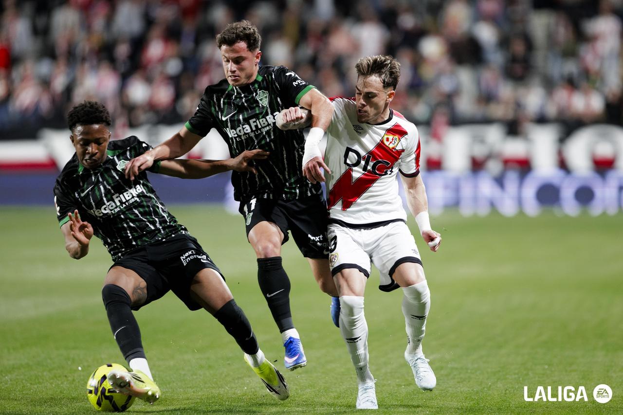 全场|巴列卡诺 1-0 埃尔切

2' 拉法-米尔小角度打门被扑。
25' 德-