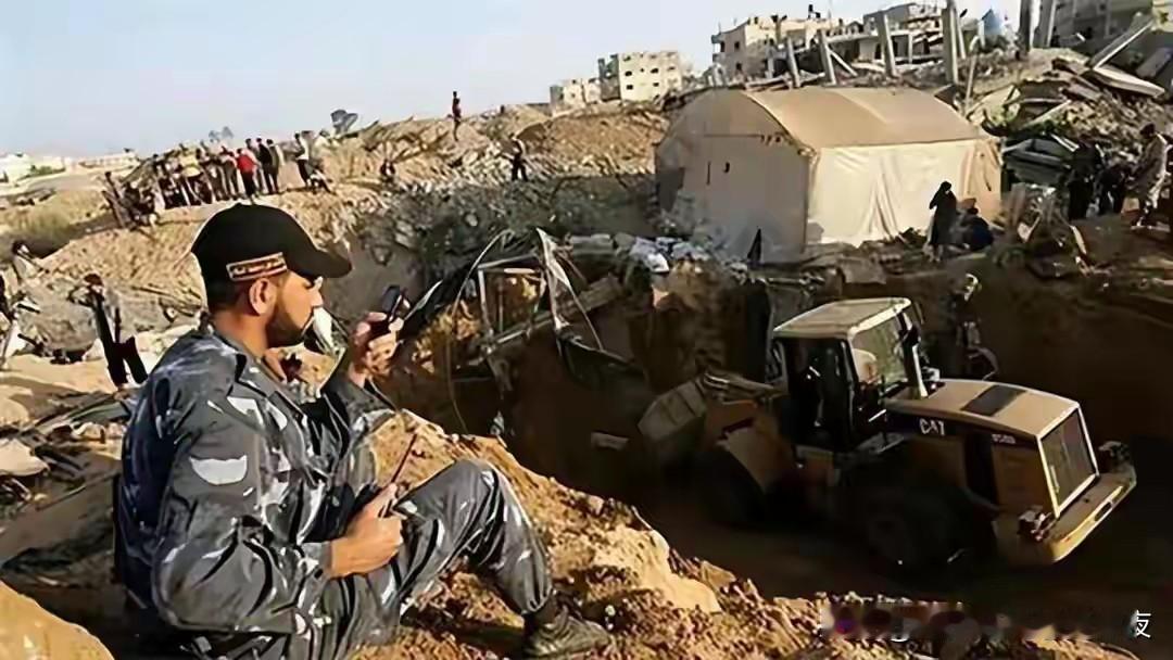 泽连斯基放弃入约的最后挣扎，呼吁欧盟动用俄被冻资产援乌！美俄又撇开他将在迈阿密会