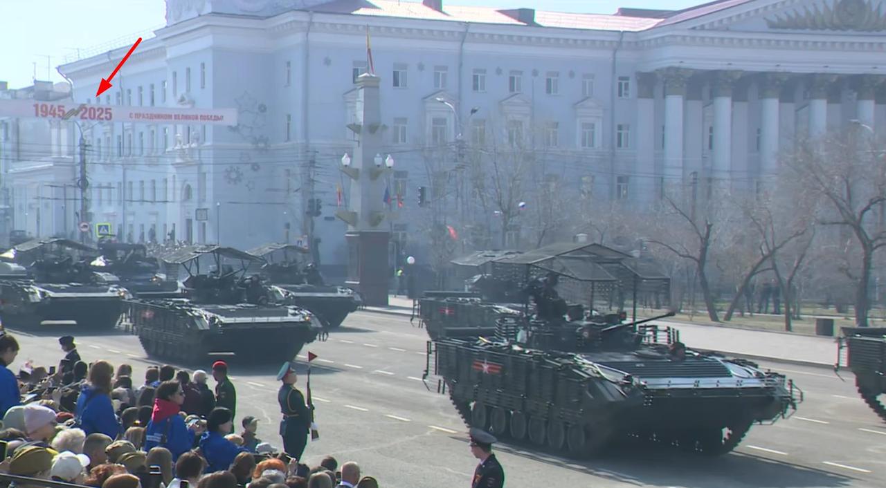 今年莫斯科红场阅兵式可能不会出现重装备方队，但别的地方估计会有！
俄罗斯胜利日阅