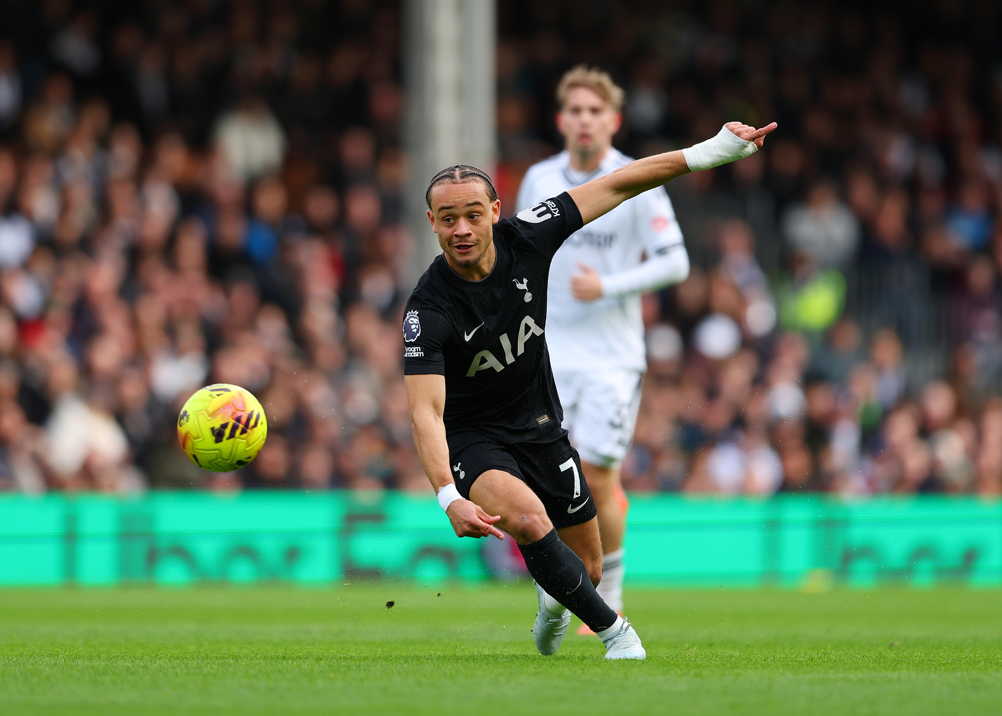 血亏！热刺6500万签22岁西蒙斯33场2球，28轮29分濒临降级区03月02日