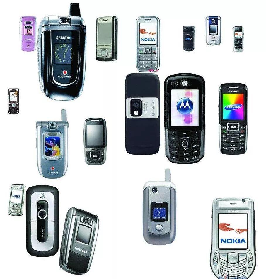 【老式手机的设计真的是多种多样】
智能手机以前的手机，有：
直板、翻盖、推拉、透