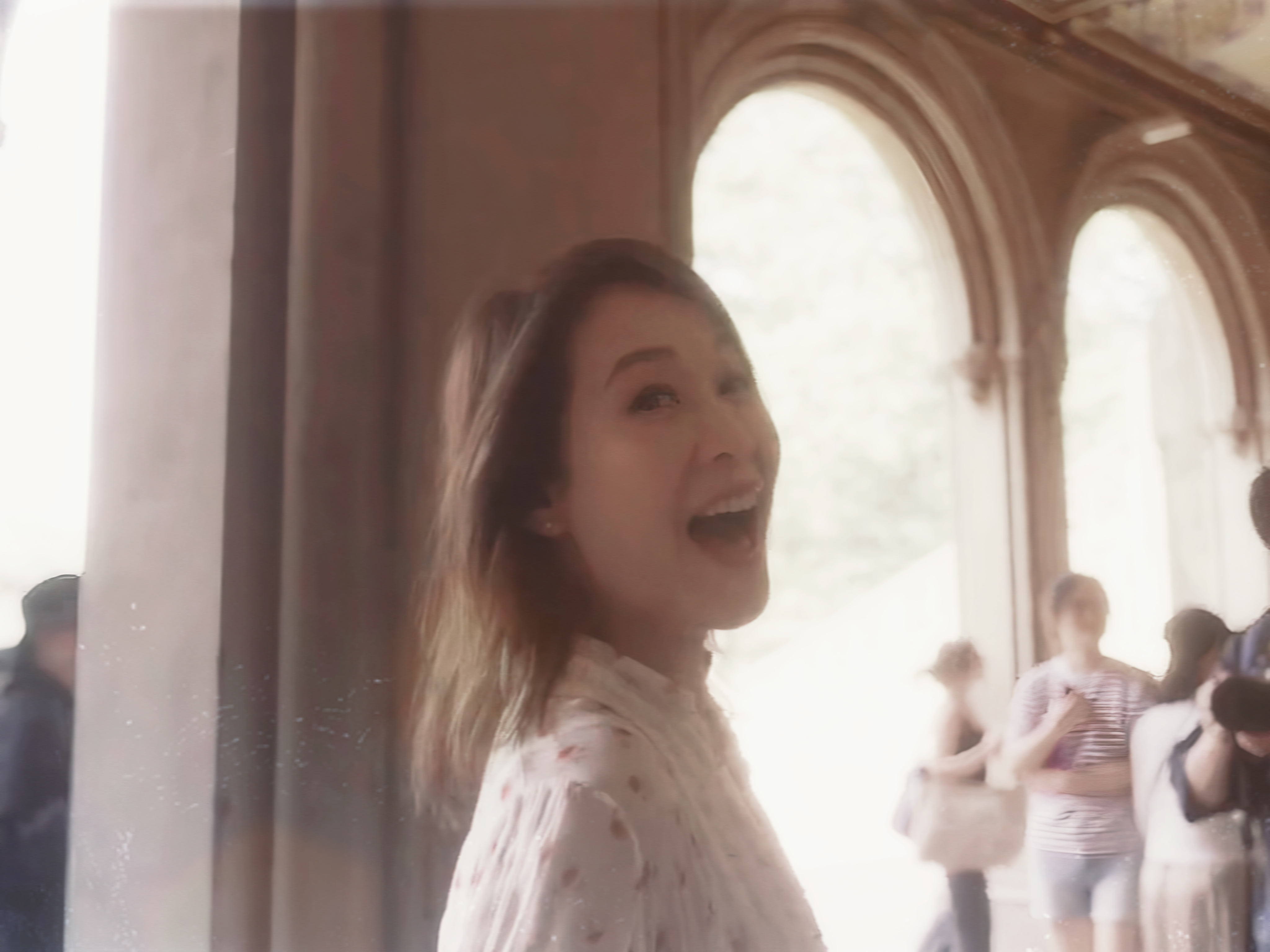 Can't Help Falling In Loveℬ𝓊𝓉 ℐ 𝒸𝒶𝓃