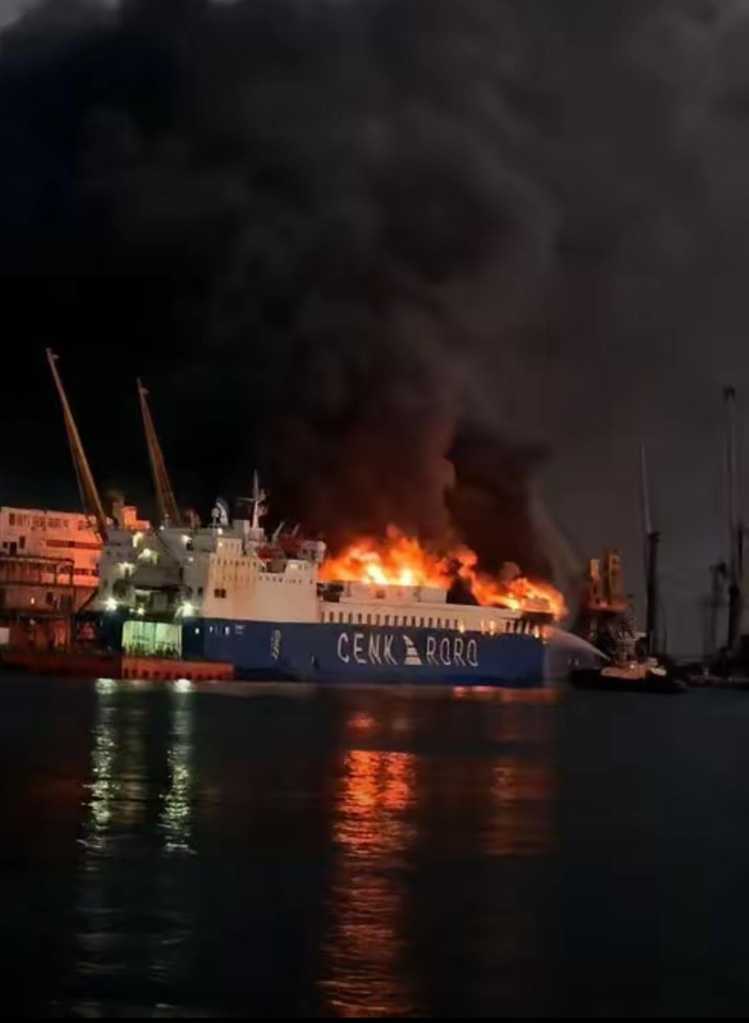 俄军数百枚导弹和无人机，一夜50次爆炸！德国电视台称，乌克兰能源企业被炸得就连金