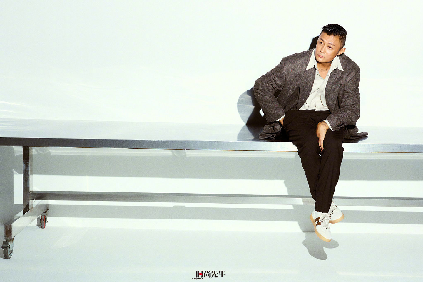 余文乐时尚先生 Esquire 十二月刊封面大片 