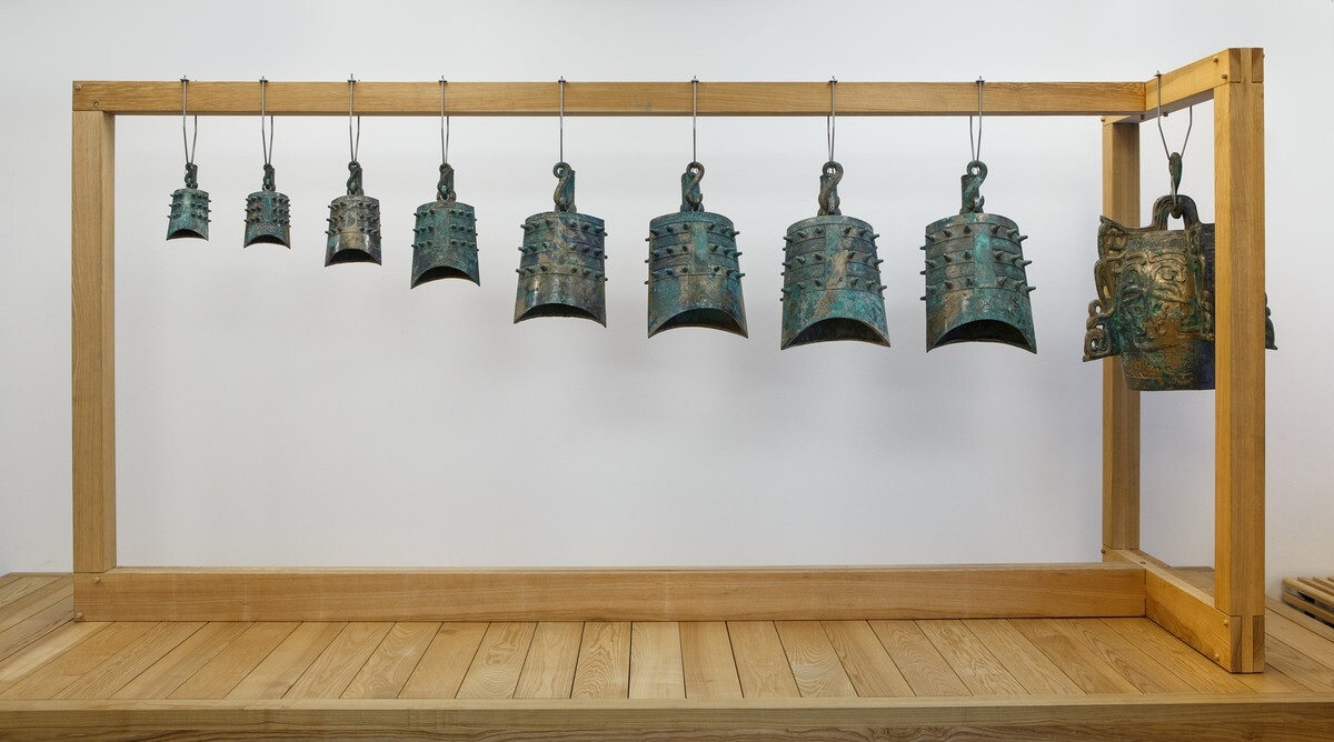 德国科隆亚洲艺术美术馆收藏的春秋早期, 可能是甘肃礼县大堡子山流失的秦国编钟而后