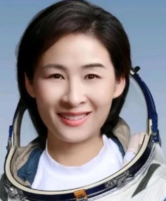 航天女侠刘洋，在出征太空之前，丈夫竟突然失踪，在她完成航空任务以后，才得知丈夫竟