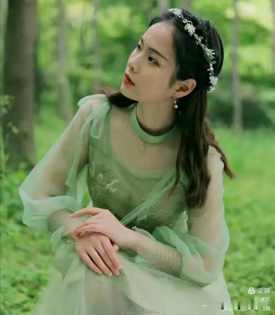 爱一个人，就要勇敢告白，以免留下遗憾。也许你心仪的那个人，他也同样爱着你。
分享