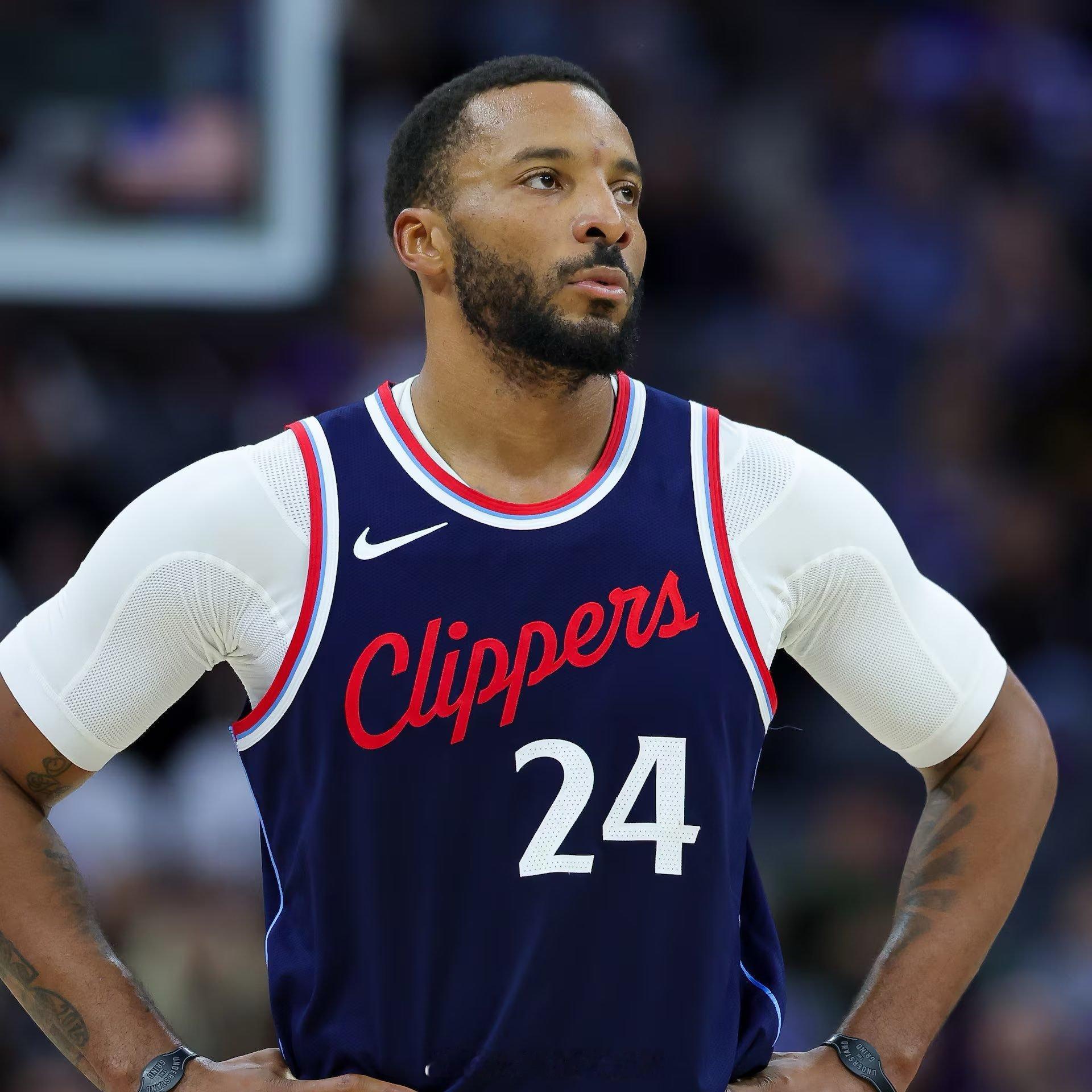 Shams：鲍威尔和科林斯都不太可能和各自的球队提前续约。NBA交易鲍威尔被交易