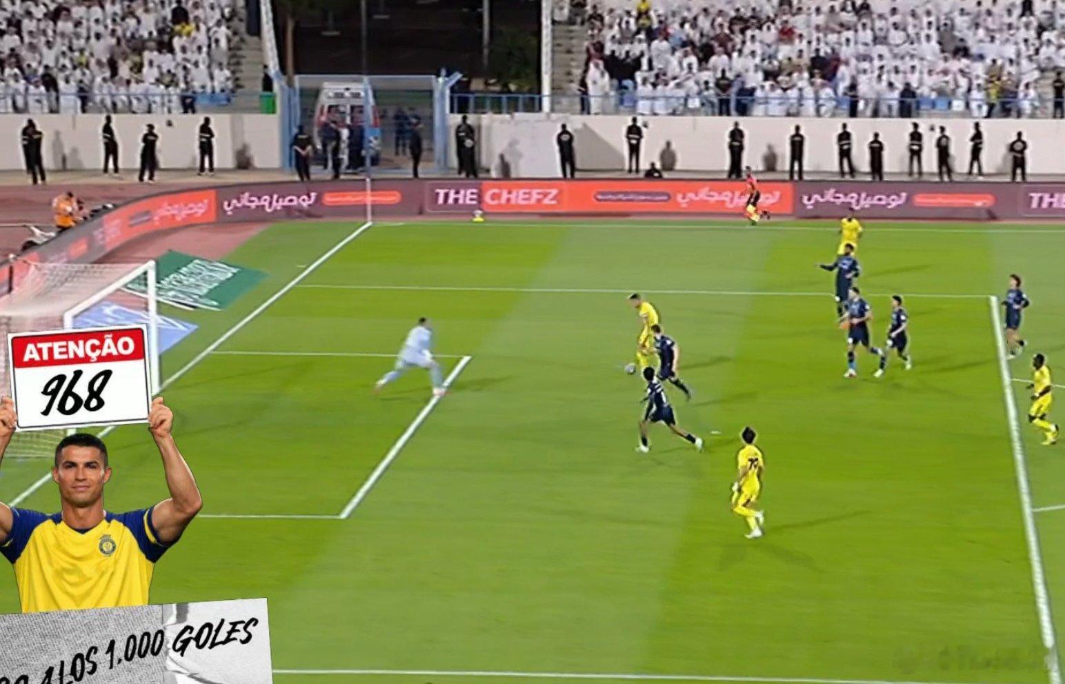 968 个职业进球，零个越位进球。人们不知道这个统计数据有多疯狂。梅西c罗