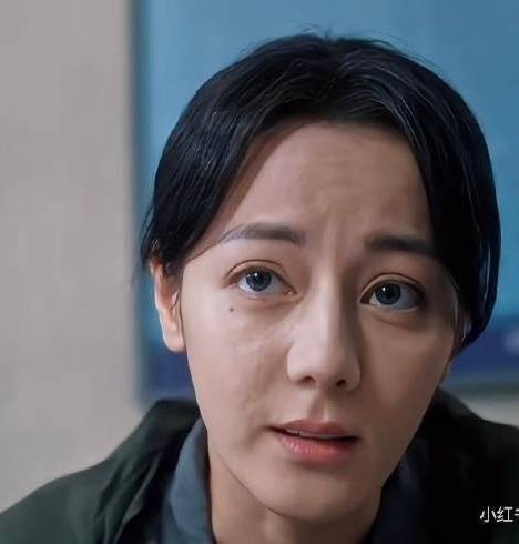 迪丽热巴怕粉丝P图太累直接长这样那这是她吗？ 