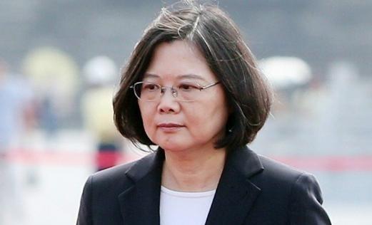 台“前领导人”蔡英文发表声明， 10月8日，台湾地区前领导人蔡英文在窜美期间发表