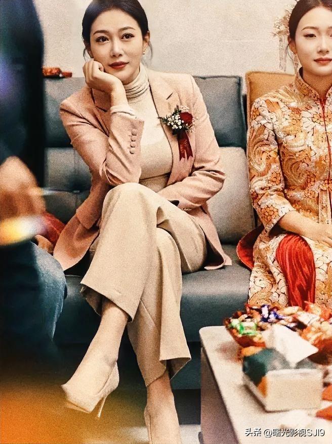 有人去参加婚礼，竟然看上了朋友的妈妈，离谱…