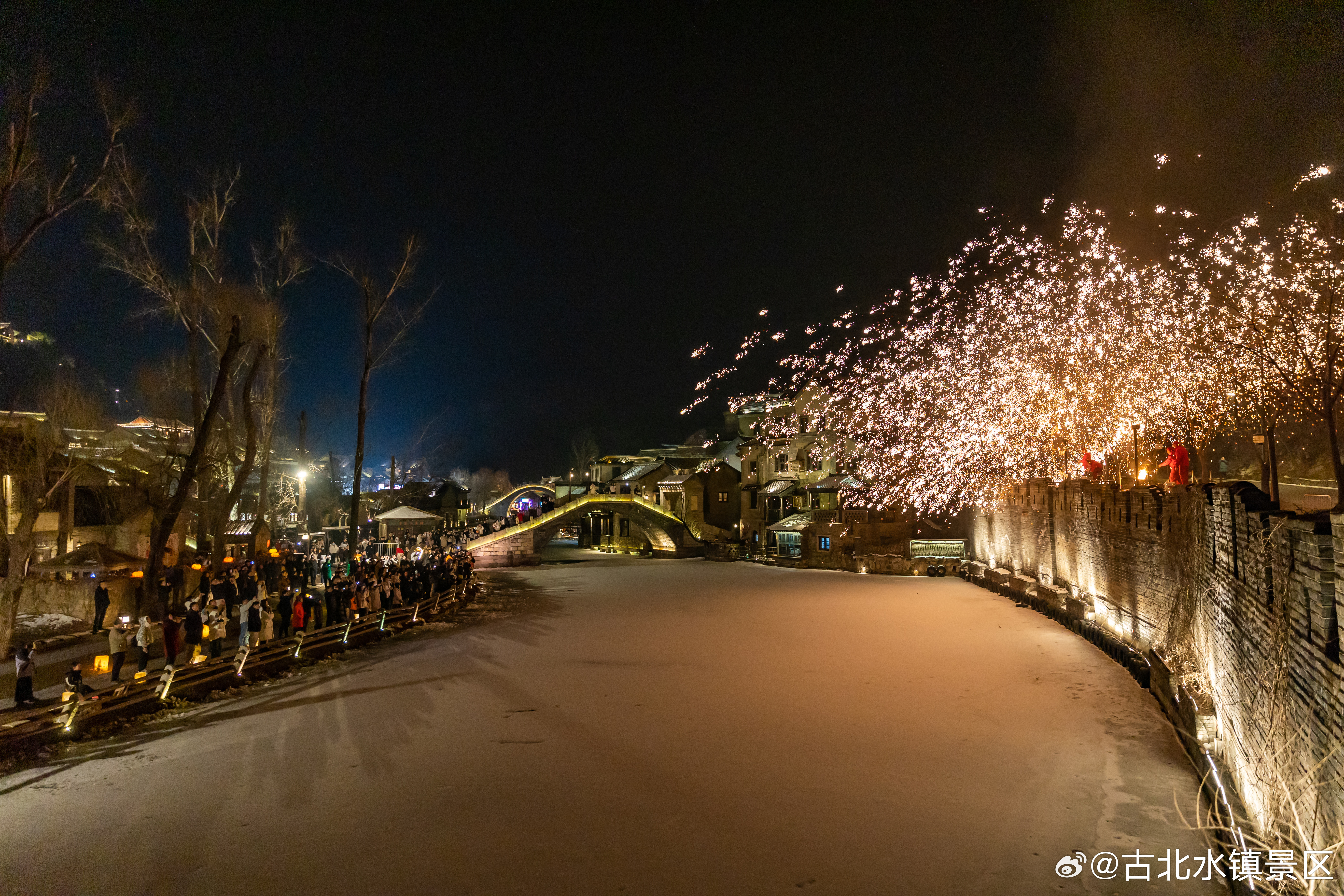 繁星点点，夜色温柔卸下白昼的疲惫，安心入梦晚安，宝子们～#古北水镇# #司马台长