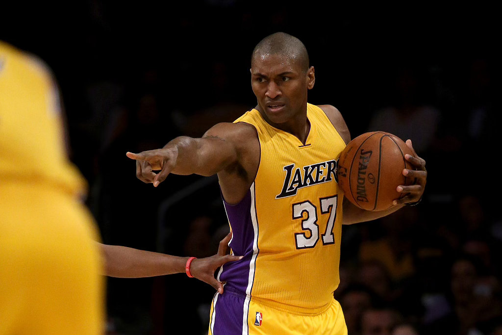 湖人阿泰斯特股份珍妮巴斯NBA阿泰：上次差点花1亿入股湖人，有机会还会参与我有办