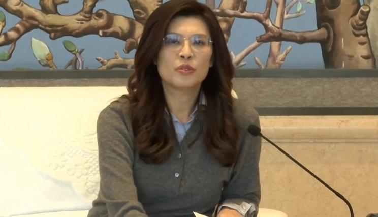 郑丽文回到台湾省后的表现，值得点赞。

她在国民党中常会的讲话，以及面对媒体记者