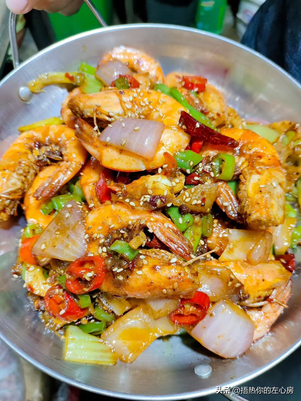 谁懂啊！这桌家常菜才是打工人的治愈天花板🍚

下班回家，最治愈的从来不是山珍海