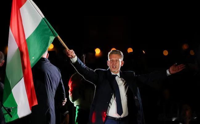 击败欧尔班的毛焦尔是谁？两人曾属同一阵营，后来决裂。2026年匈牙利国会选举投票