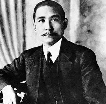 美国首富洛克菲勒，以4800万美元买下破旧的北京豫王府，改造成协和医院时，发现大