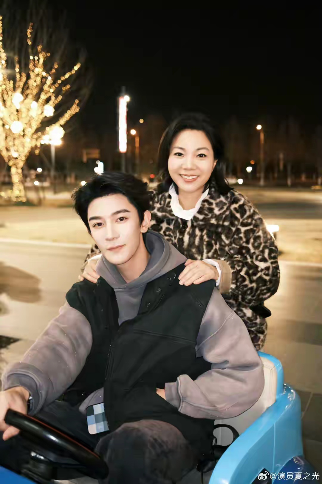 夏之光 我的家庭没有能力兜底夏之光在节目里坦诚，十五六岁独自在大城市打拼，出道初