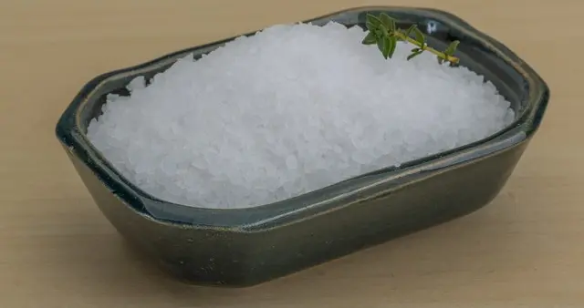 省卫健委健教中心提示：过量摄入盐可能会诱发胃癌