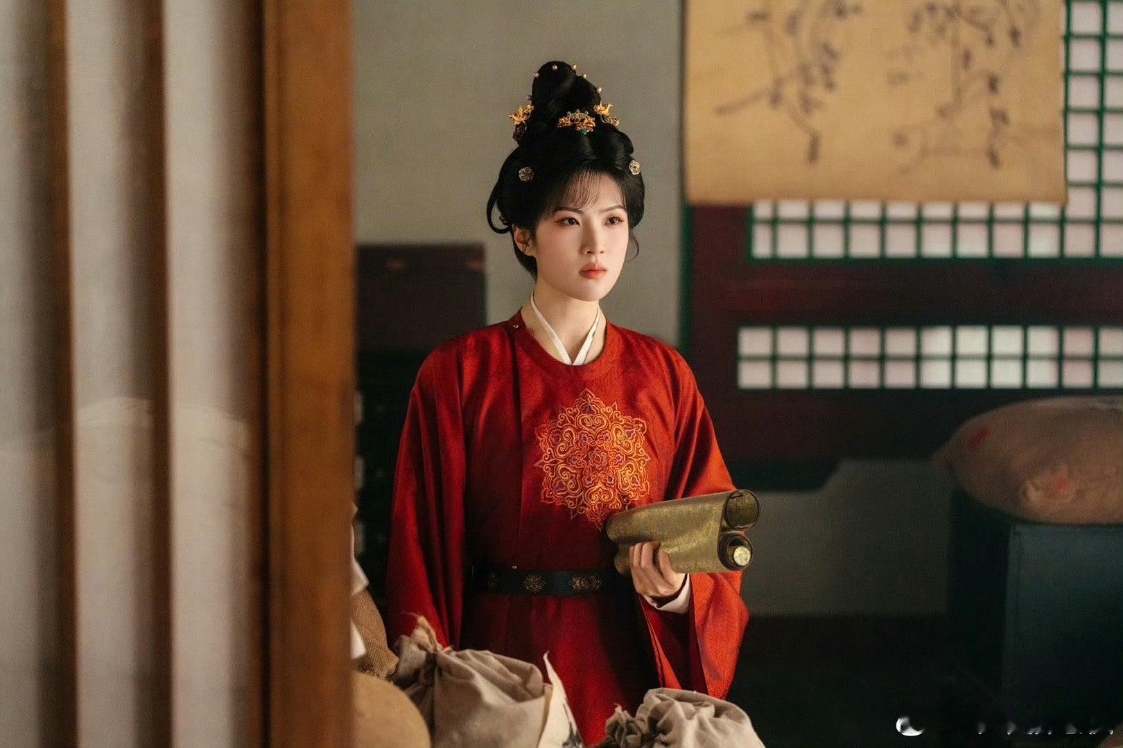 唐宫奇案之青雾风鸣 我的评分：唐宫奇案姚安娜今晚出场唐宫奇案 👖今晚看裴愈搞事