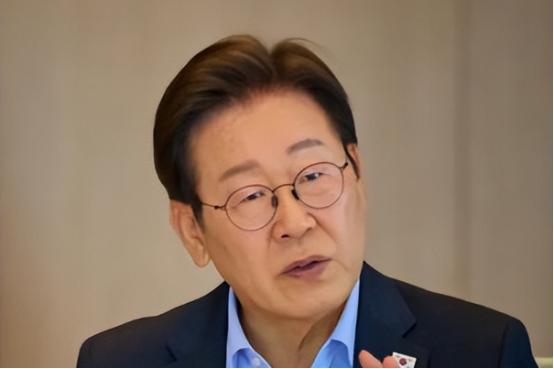 距离10月底的庆州APEC峰会只剩不到二十天，李在明政府的外交团队还在等一个关键