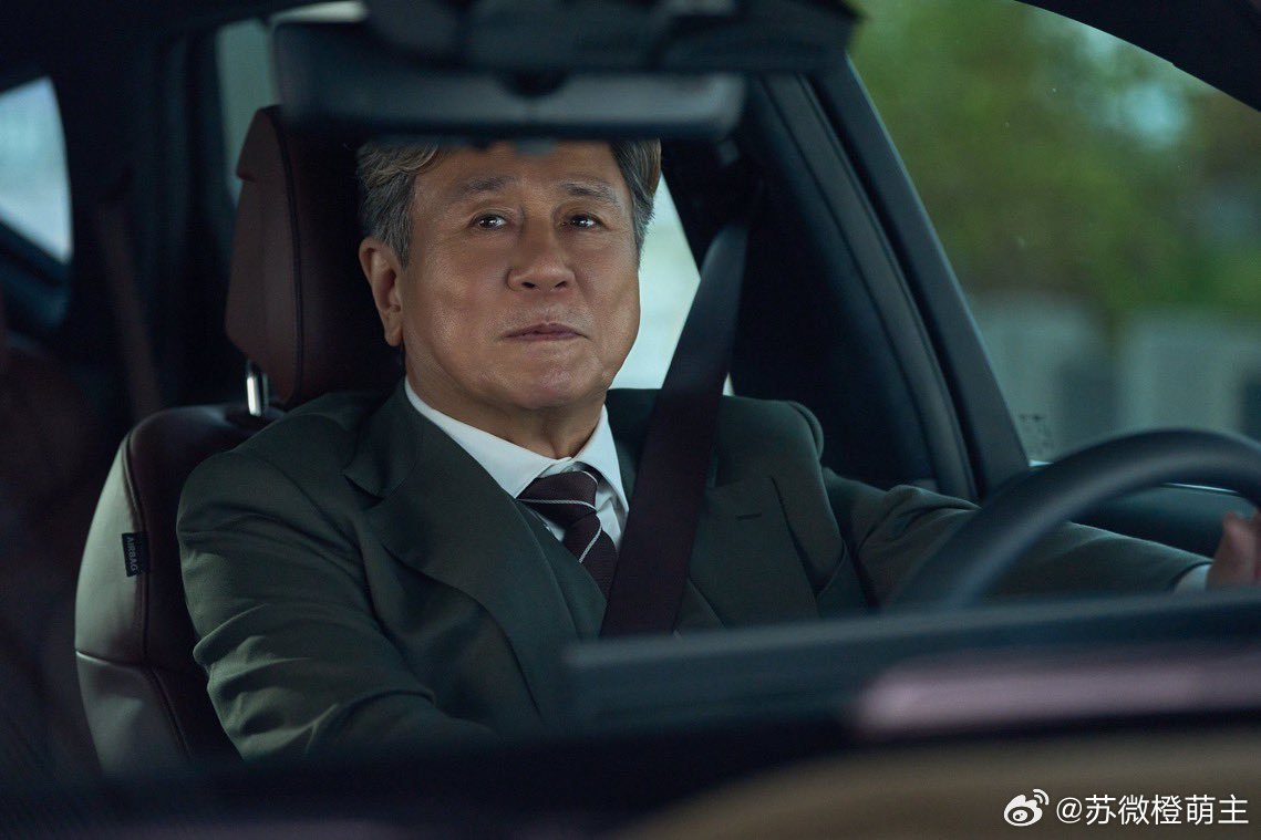 崔岷植、韩素希主演《实习生》官方剧照9月16日上映 