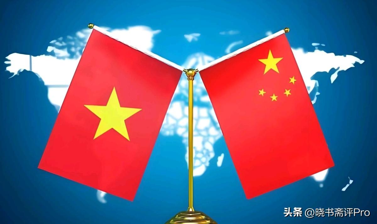 在南海问题上，越南跟菲律宾眉来眼去！6月1日，根据路透社报道，菲律宾总统小费迪南