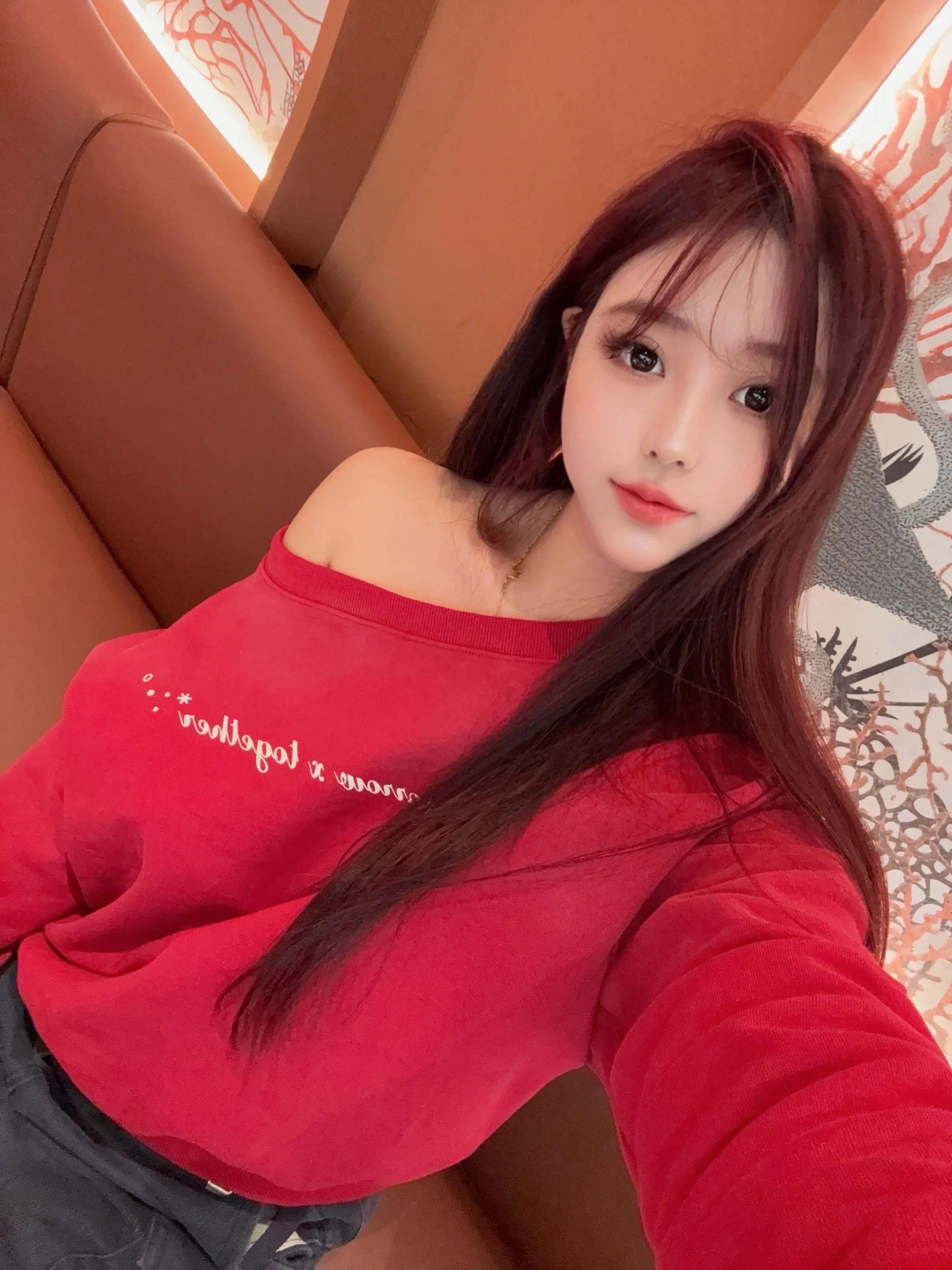 风若来我就听着，雨落了我便躲着，我们平凡何必完美的活着