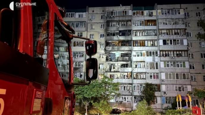 凌晨听到炮声轰隆隆，又是一个大规模袭击之夜。看了乌克兰新闻，无人机和弹道导弹混合