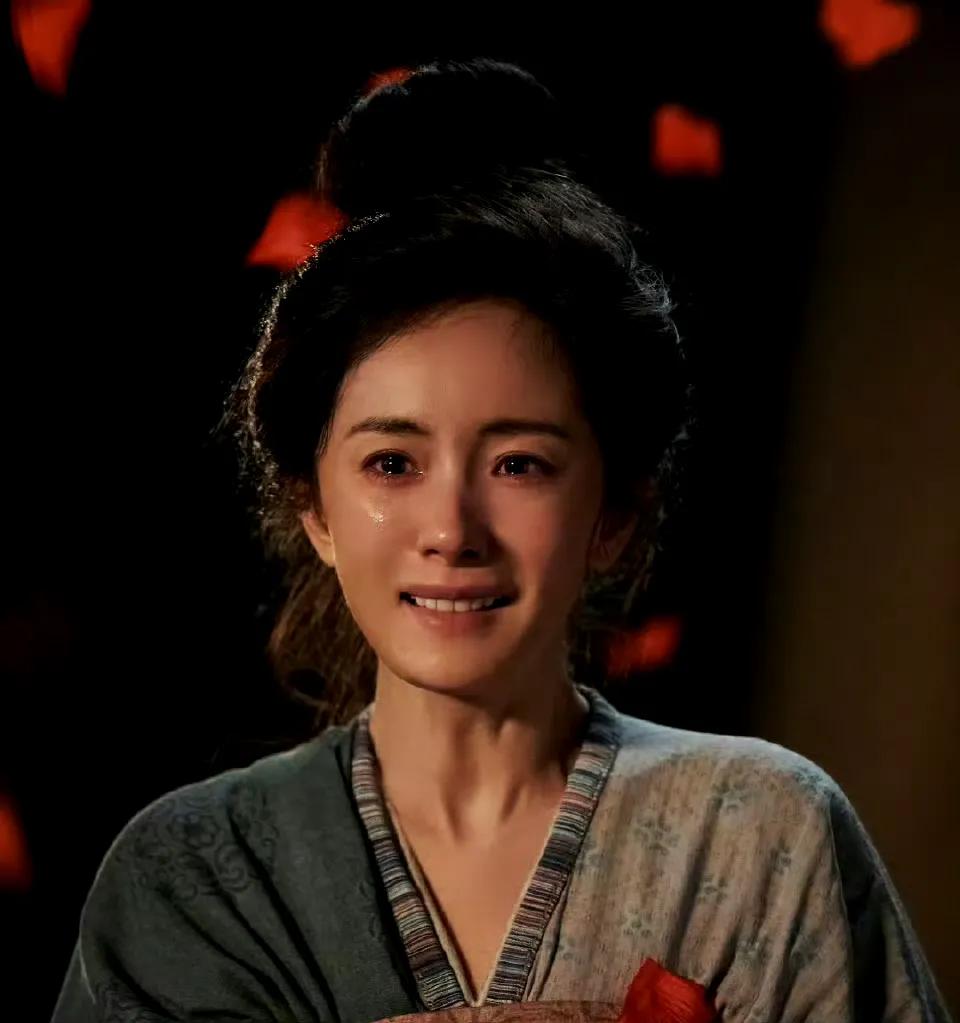 杨幂，这次被夸爽了！

影版《长安的荔枝》好评如潮，票房口碑双丰收，各主演都贡献