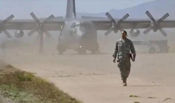 美国爆出丑闻！最近美军在中东的行动中，白宫和五角大楼总说损失很小，可多家媒体曝光