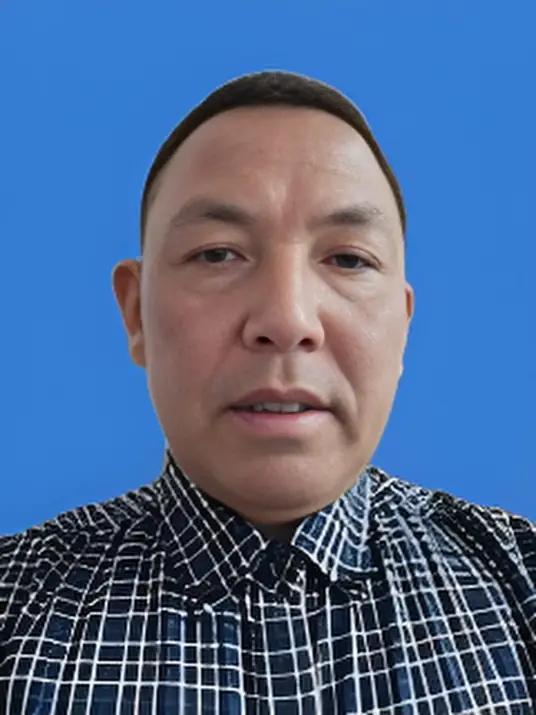 38年独守高山瑶乡！一人撑起一所村小，守住全村孩子的读书梦
 
赵书万，男，19