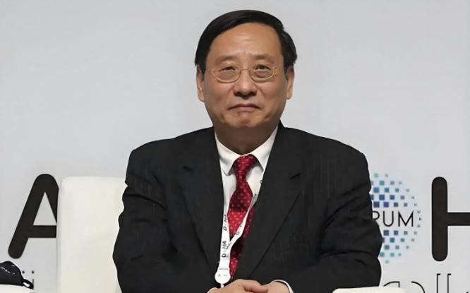 特朗普转发高志凯的评价，外界都说这是美国总统需要中国外交人士的认可，你真以为特朗