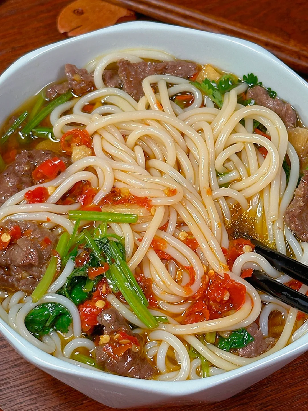 这个香菜牛肉汤粉真的巨巨巨好吃！！