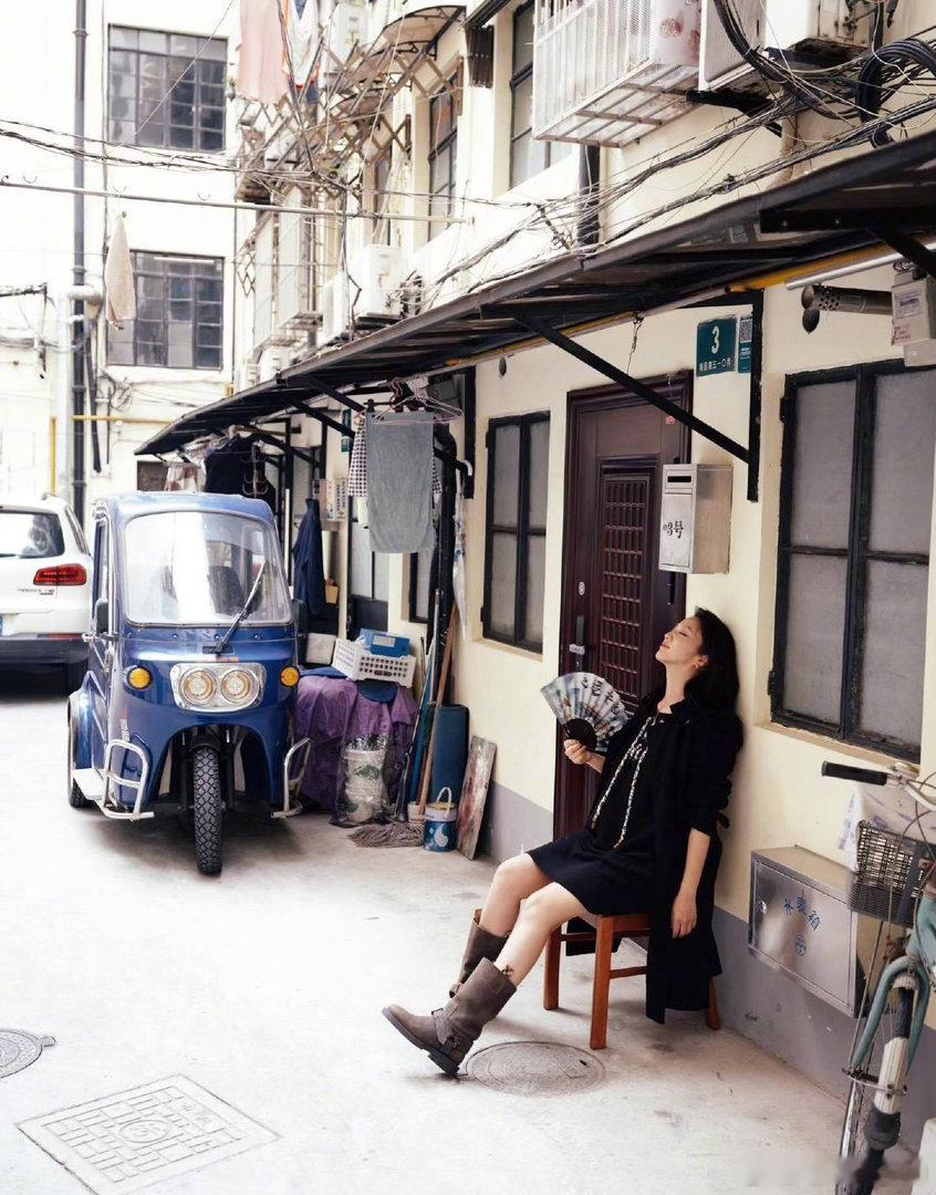 汤唯确认怀二胎汤唯公开怀孕二胎喜讯，感觉快生了。 