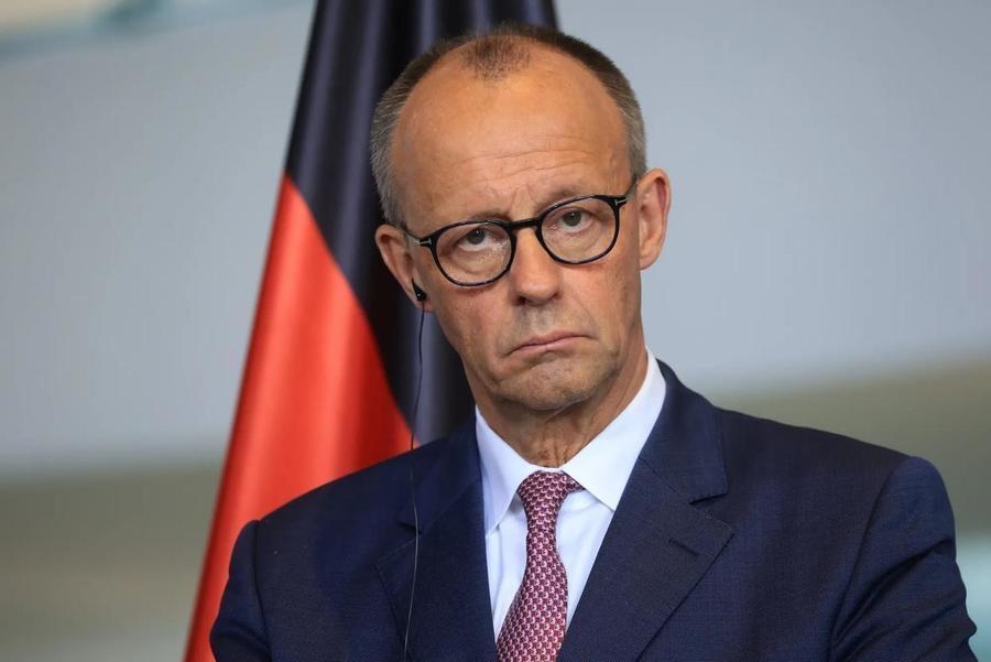 俄罗斯的谈判代表说了句挺重的话。他说，德国总理默茨已经没资格参与乌克兰的和平谈判