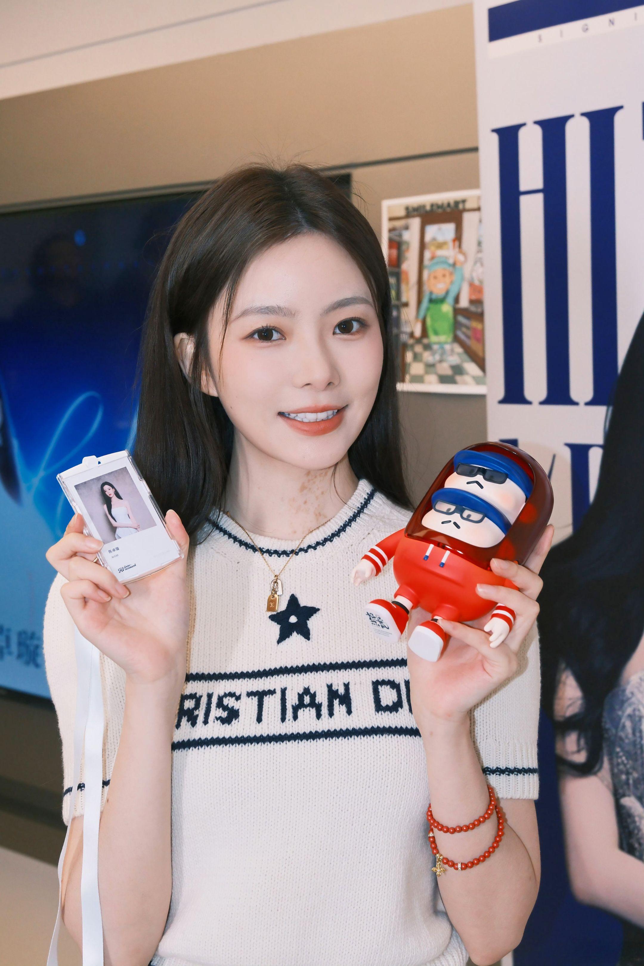 还有签约仪式😭😭。